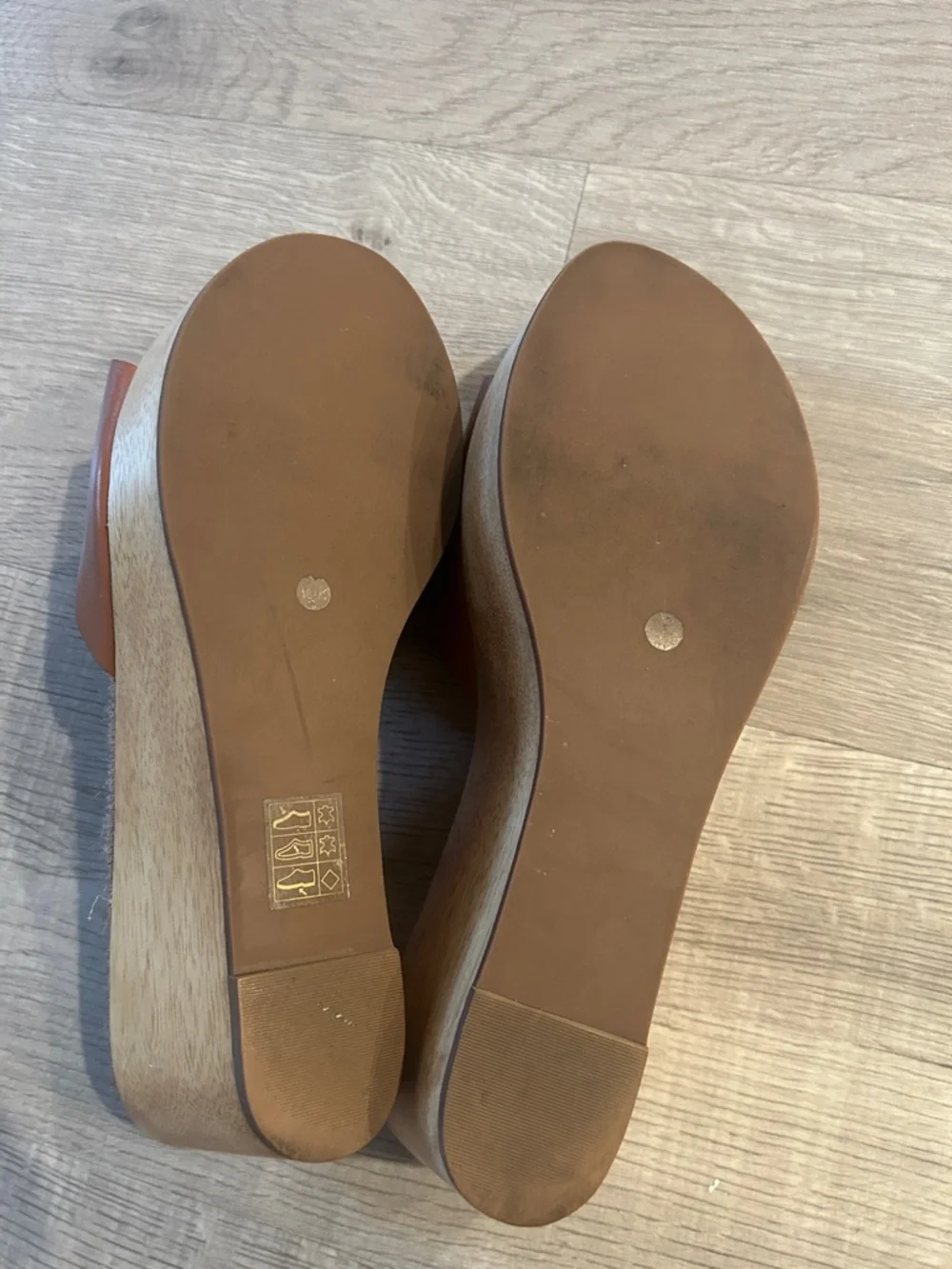 TORY BURCH | Women’s Leather Wedges Sandals